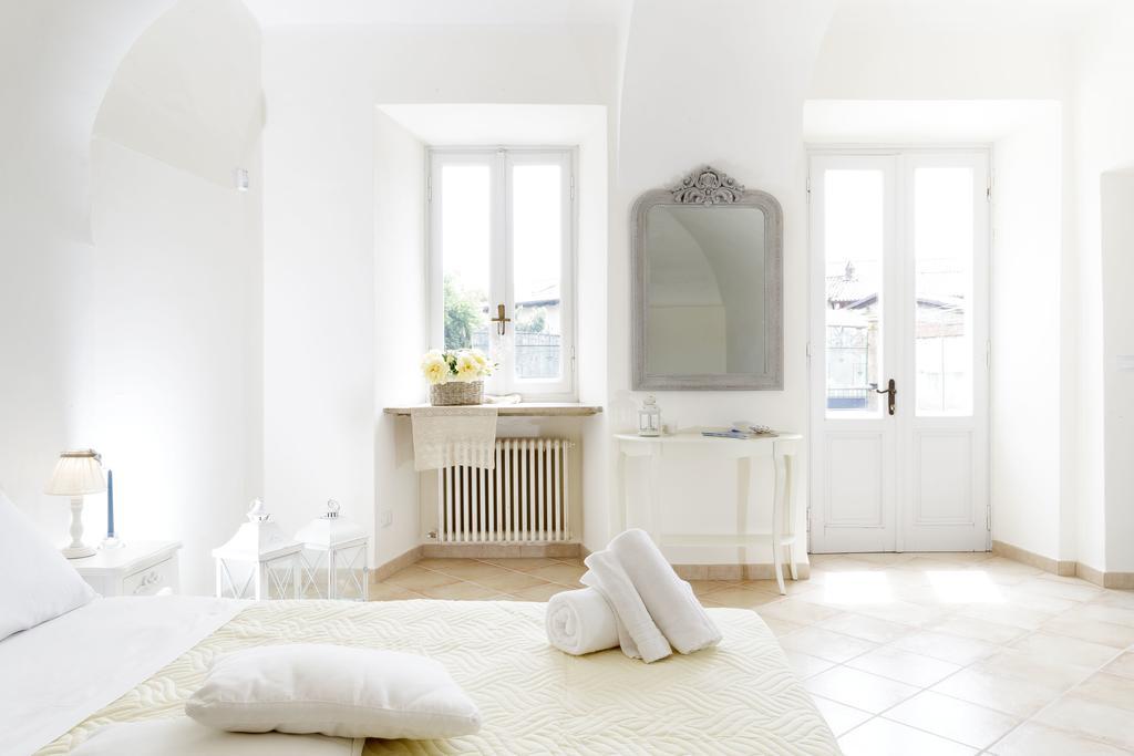 Rose Suite Apartments Roppolo Eksteriør bilde